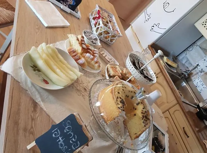 Toma' Oda ve Kahvaltı Pagliare